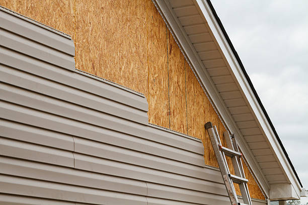 24/7 Emergency Siding experts in Brighton, IL